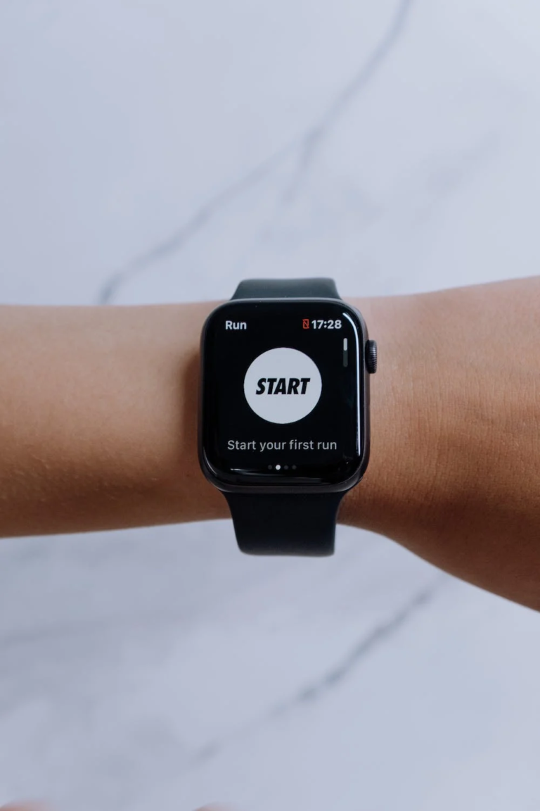 How often does the Apple Watch Check Your Heart Rate?